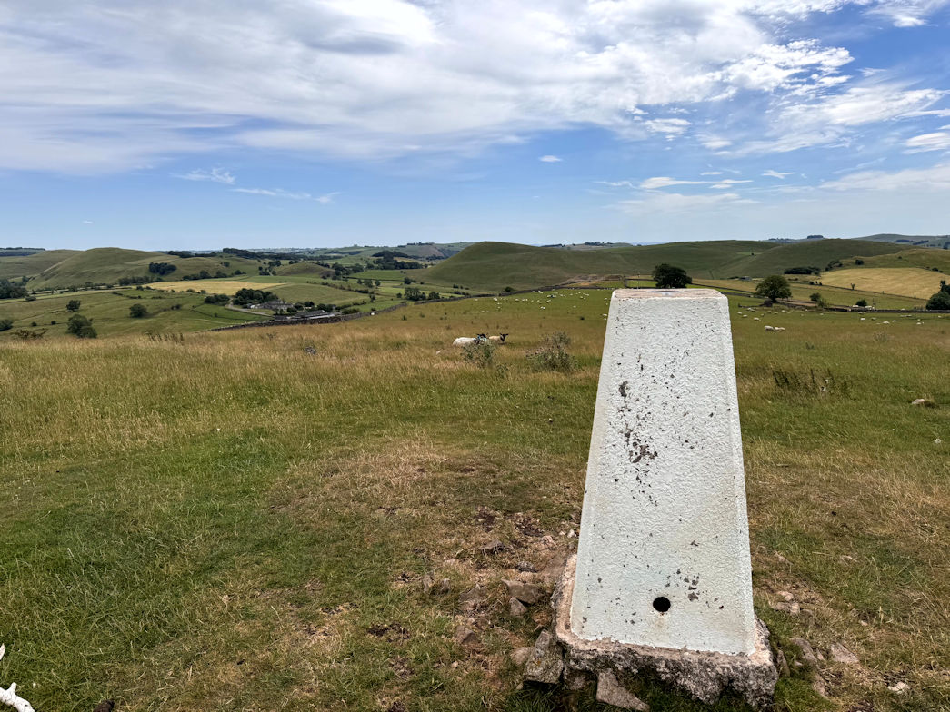 Ecton Hill (369m)