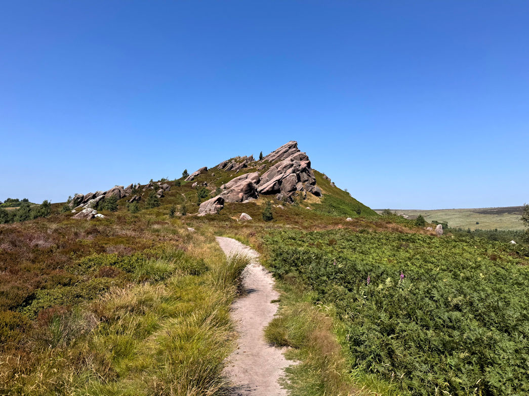Ramshaw Rocks (460m)