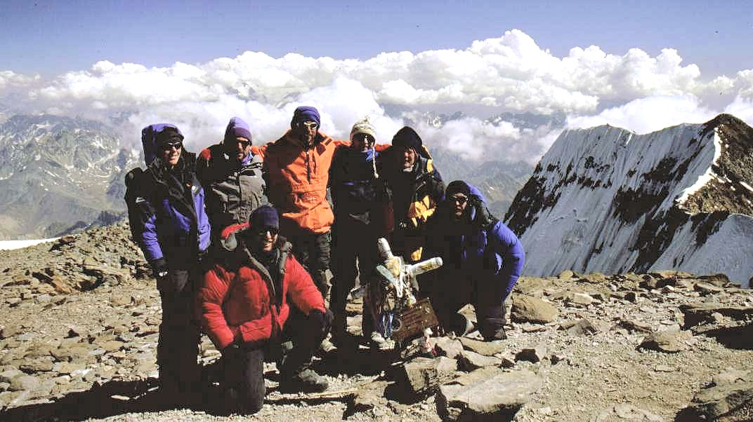 The summit team: Jen, Alex, Paul, Derek, Justin, with Chris and Mick kneeling