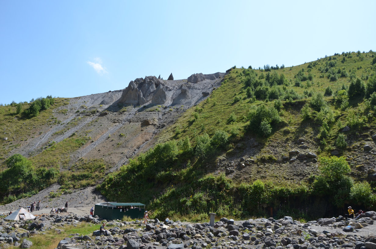 Penitentes and the Road Head Penitentes and the Road Head