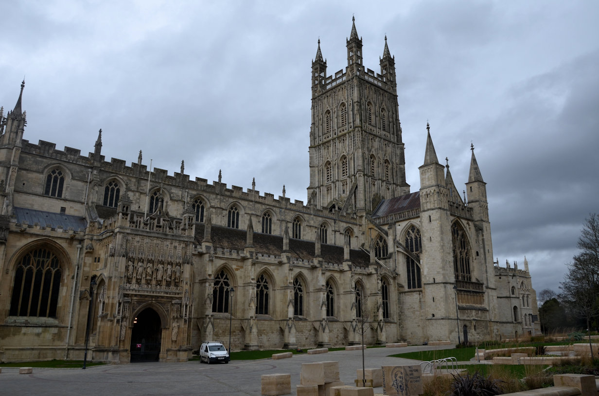 Gloucester Cathedral - the end Gloucester Cathedral - the end